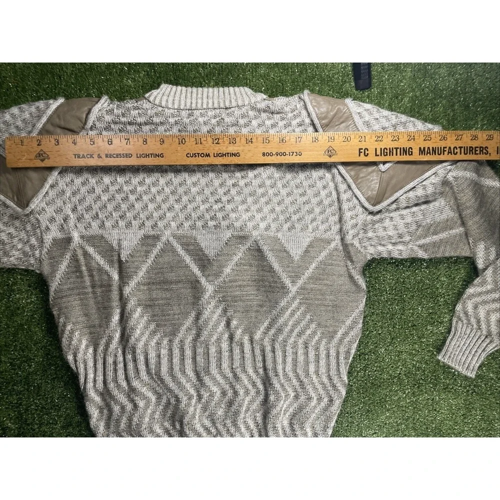 Vintage 90s Diamond Cable Knit Crewneck Sweater Neutral Taupe Size M Grandpa